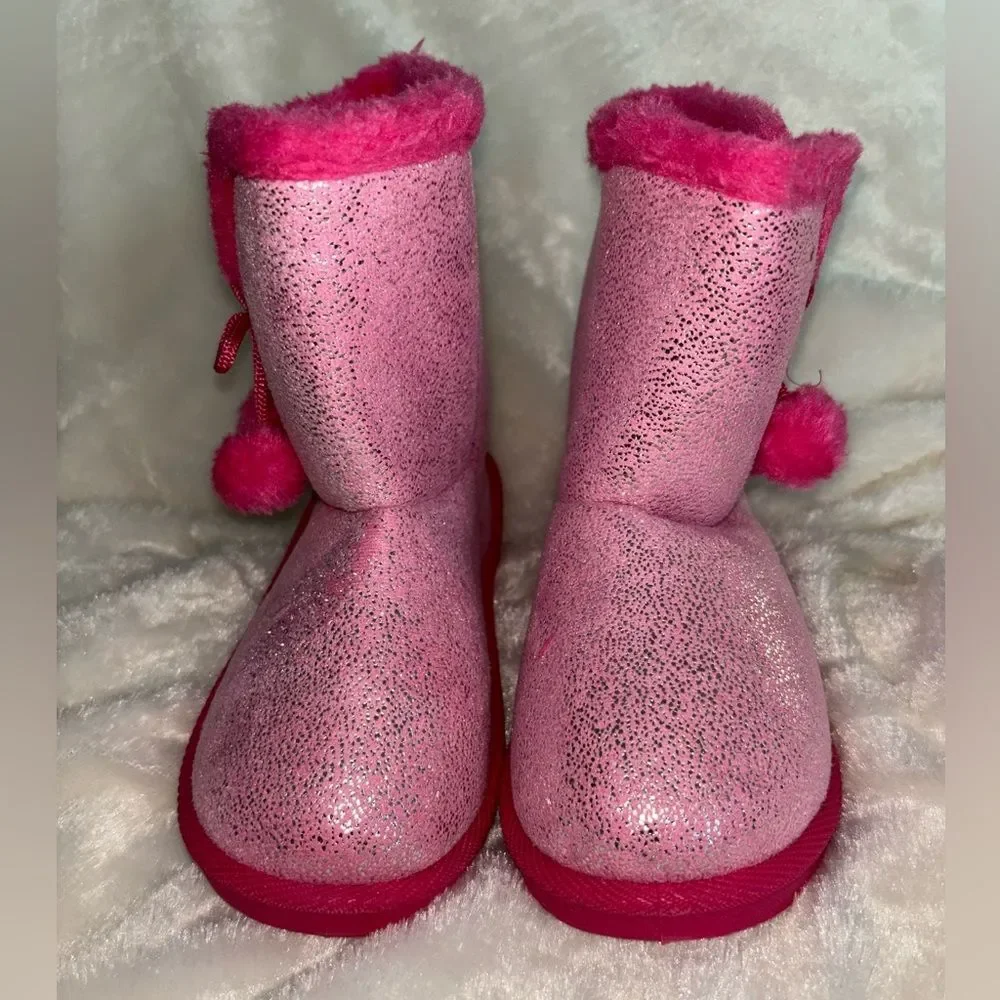 Ameta Pink Sparkly Faux Fur Plush Boot Size Youth 4 NIB